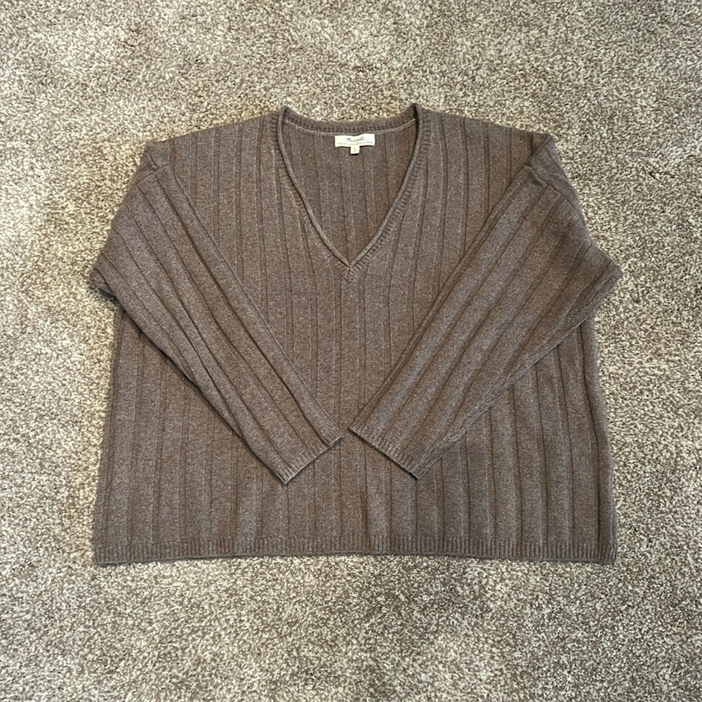 Like new cashmere sweater